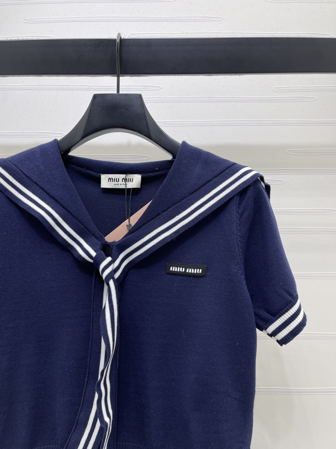 Women's short sleeves